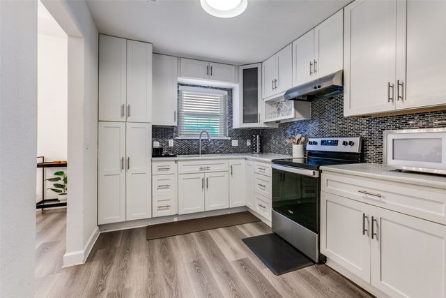 2901 Regal Road, Plano, TX 75075