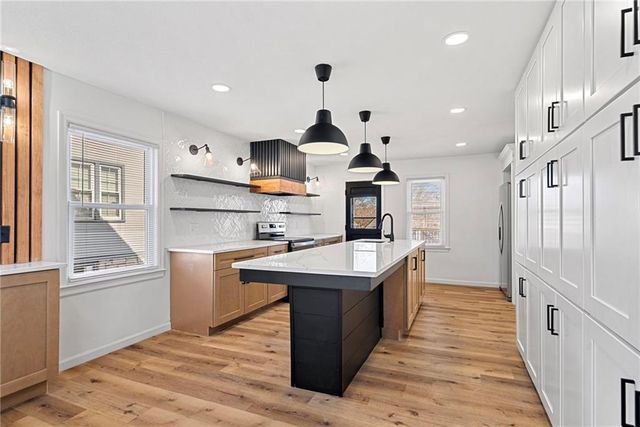 6531 Holmes Road, Kansas City, MO 64131