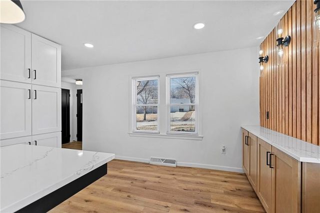 6531 Holmes Road, Kansas City, MO 64131