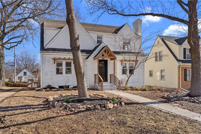 6531 Holmes Road, Kansas City, MO 64131