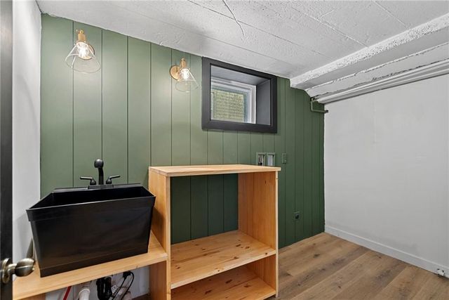 6531 Holmes Road, Kansas City, MO 64131