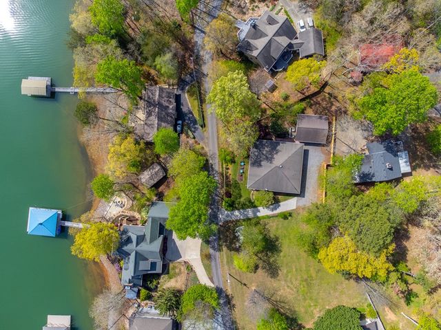 218 Lakeshore Drive, Hayesville, NC 28904
