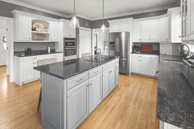 16 Marie Lane, Wallingford, CT 06492