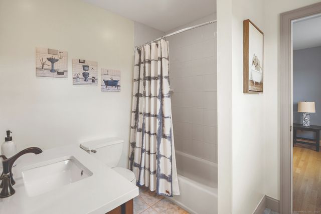 16 Marie Lane, Wallingford, CT 06492