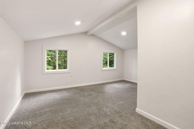 256 Poverty Ln, Spirit Lake, ID 83869