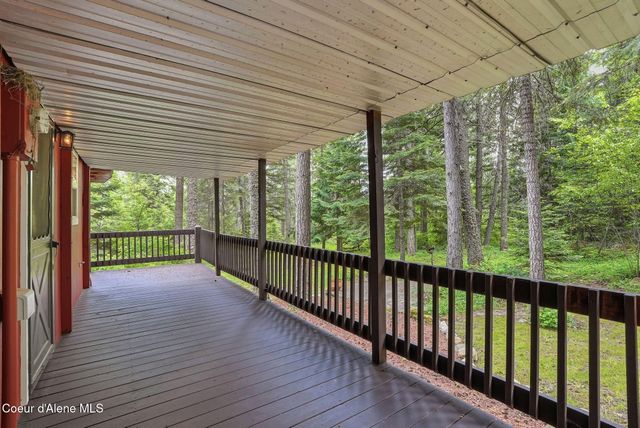256 Poverty Ln, Spirit Lake, ID 83869