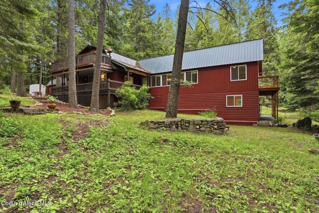 256 Poverty Ln, Spirit Lake, ID 83869