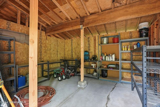 256 Poverty Ln, Spirit Lake, ID 83869