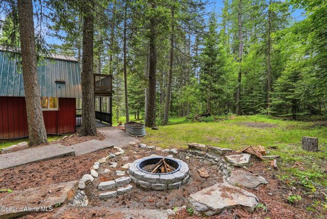 256 Poverty Ln, Spirit Lake, ID 83869