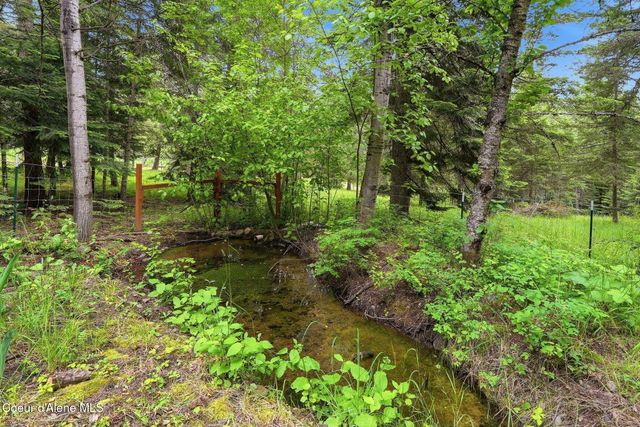 256 Poverty Ln, Spirit Lake, ID 83869