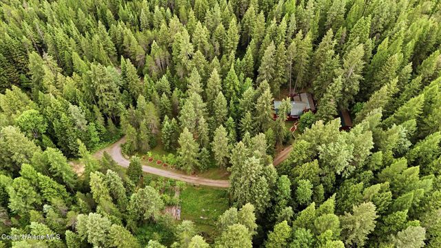 256 Poverty Ln, Spirit Lake, ID 83869