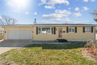 158 32nd St NW, Cedar Rapids, IA 52405
