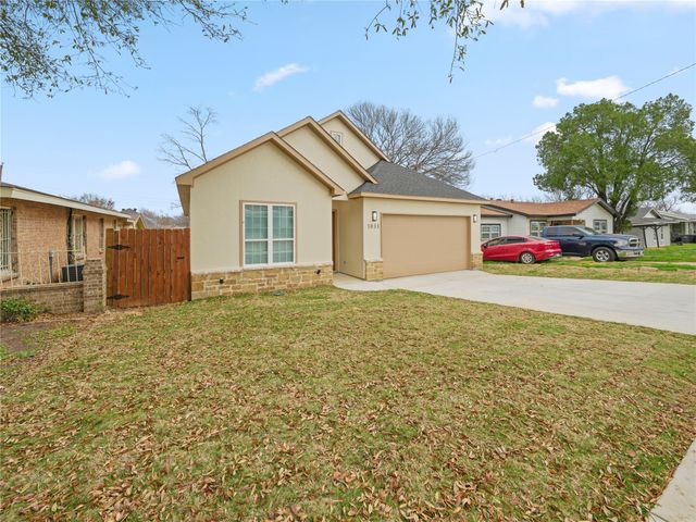 1033 E Bowie Street, Fort Worth, TX 76104