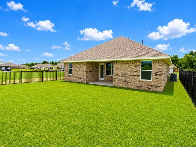 2152 Emerald Lake Trail, Dayton, TX 77535