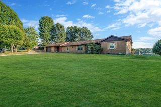 327 Dixon Blvd, South Union Twp, PA 15401