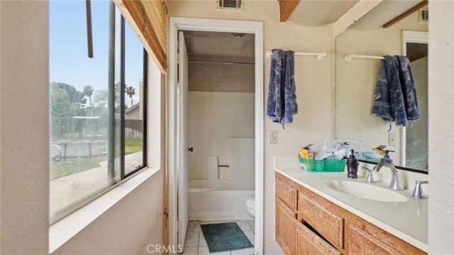 11814 Creighton, Riverside, CA 92505