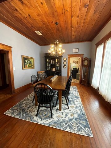 300 NW 2nd Street, Hubbard, TX 76648