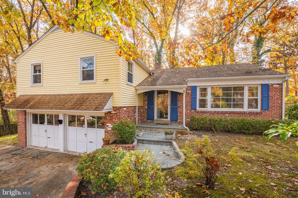 274 RADCLIFFE RD, Wayne, PA 19087