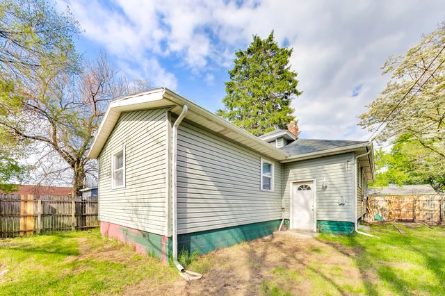 121 Faulknor Street, Michigan City, IN 46360
