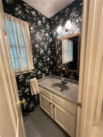 823 Austin Court, Lawrenceville, GA 30046