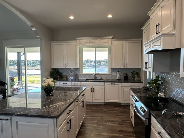 313 Hidden Shores Drive, Cisco, TX 76437