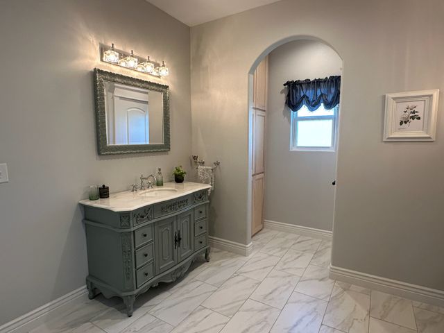 313 Hidden Shores Drive, Cisco, TX 76437