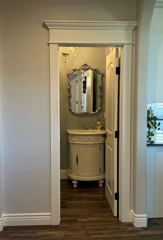 313 Hidden Shores Drive, Cisco, TX 76437