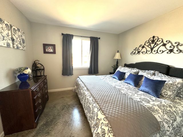 313 Hidden Shores Drive, Cisco, TX 76437