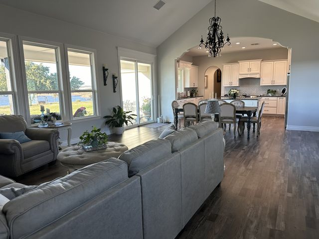 313 Hidden Shores Drive, Cisco, TX 76437