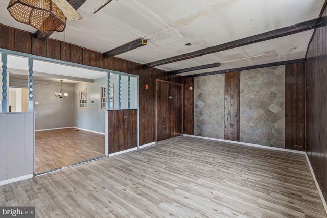 90 TWIN HILL DR, Willingboro, NJ 08046