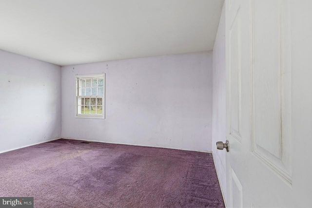 90 TWIN HILL DR, Willingboro, NJ 08046