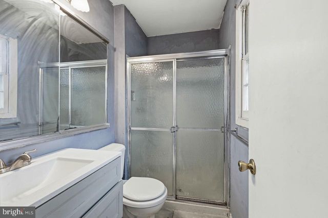 90 TWIN HILL DR, Willingboro, NJ 08046