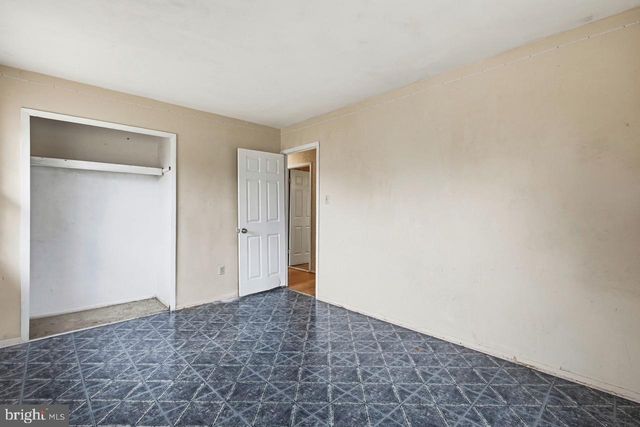 90 TWIN HILL DR, Willingboro, NJ 08046