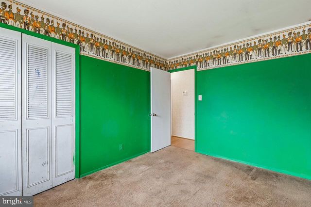 90 TWIN HILL DR, Willingboro, NJ 08046