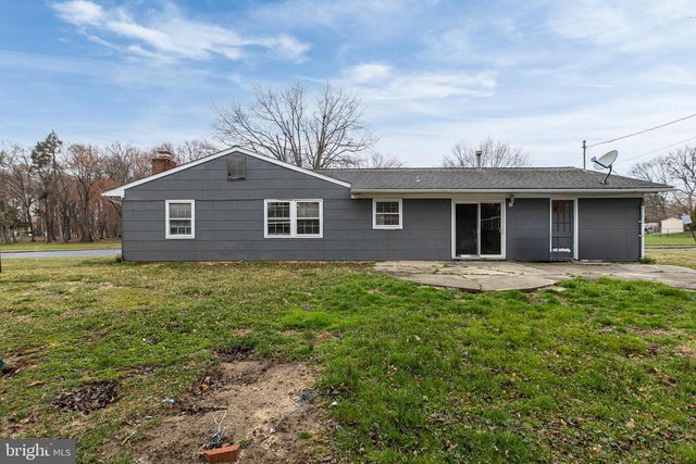 90 TWIN HILL DR, Willingboro, NJ 08046