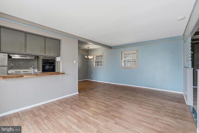 90 TWIN HILL DR, Willingboro, NJ 08046