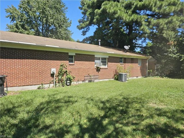 1157 Carrington CRES N, Portsmouth, VA 23701