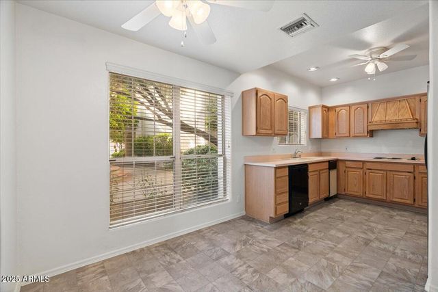 5200 S LAKESHORE Drive 120, Tempe, AZ 85282