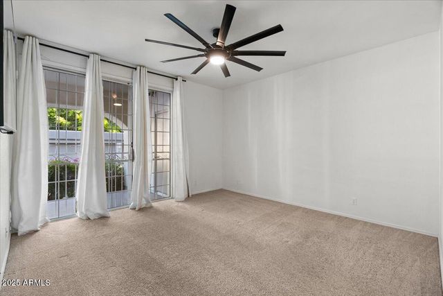 5200 S LAKESHORE Drive 120, Tempe, AZ 85282