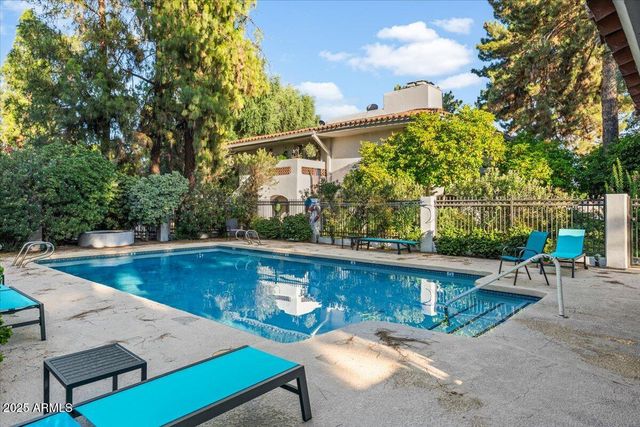 5200 S LAKESHORE Drive 120, Tempe, AZ 85282