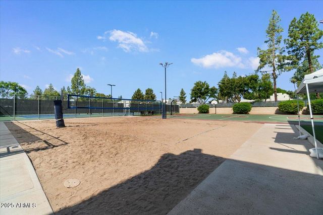 5200 S LAKESHORE Drive 120, Tempe, AZ 85282