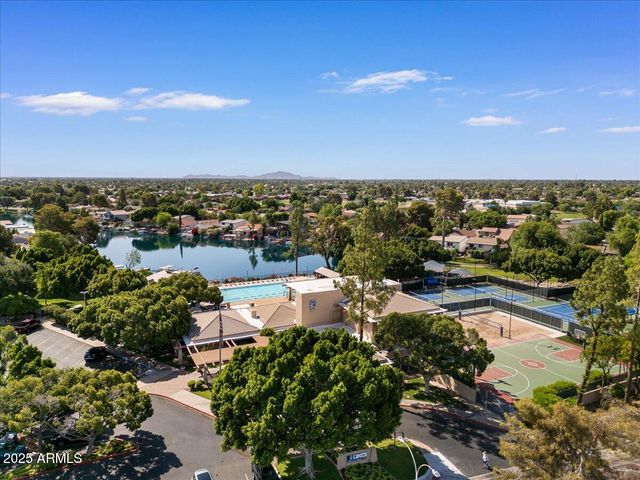 5200 S LAKESHORE Drive 120, Tempe, AZ 85282