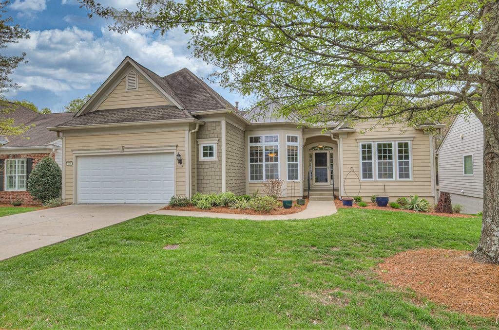 126 Grey Pl, Mount Juliet, TN 37122