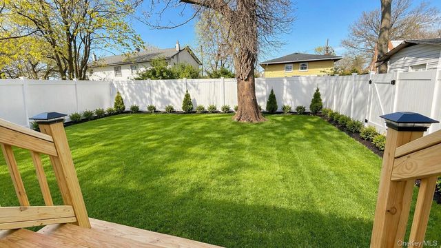 207 Wright Street, Westbury, NY 11590