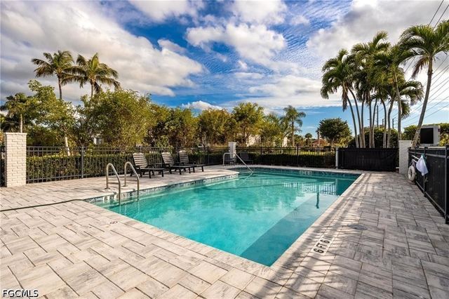 5350 Harborage DR, Fort Myers, FL 33908
