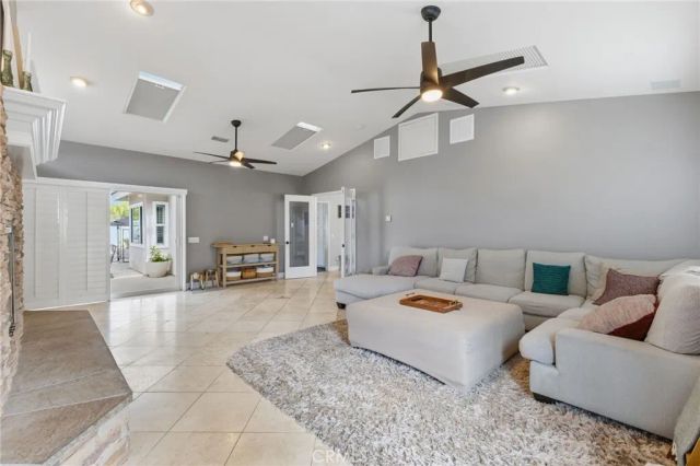 25221 Corte Sur, Murrieta, CA 92563