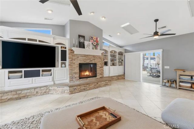 25221 Corte Sur, Murrieta, CA 92563