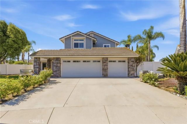 25221 Corte Sur, Murrieta, CA 92563