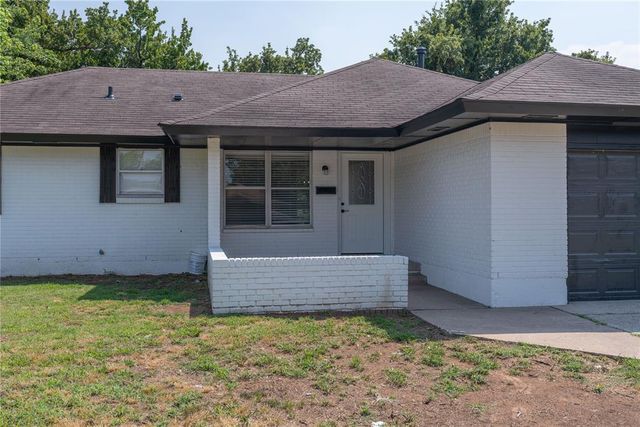 1312 Hickory Lane, Midwest City, OK 73110
