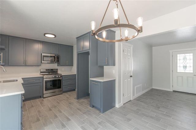 1312 Hickory Lane, Midwest City, OK 73110